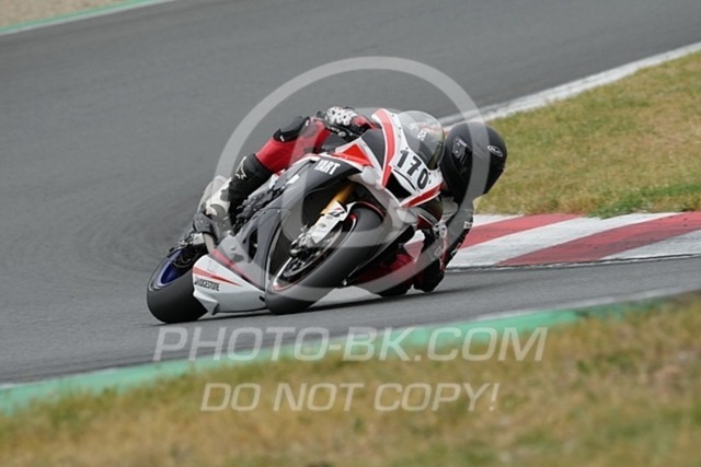 2024_05_18_PBK_33757 | Sportfotografie; SlowMotion; Video; Rennstrecke; Hafeneger; Speer; Racing; RSE; BMW; CBO; Trackday; Motorsportarena; Hockenheimring; Brno; Most; Barcelona; Valencia