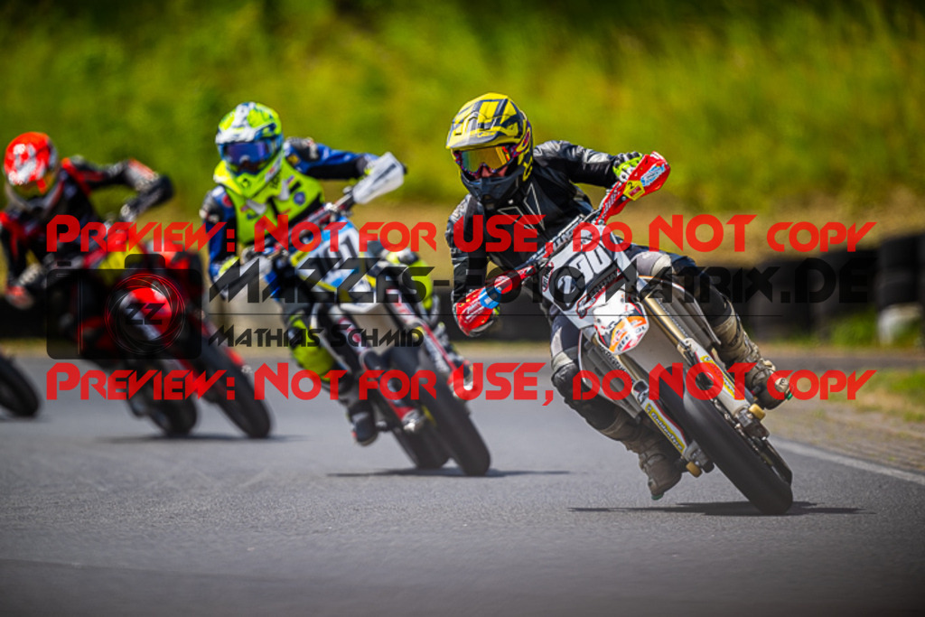 MaZZes_FotoMatrix_220528_9865 | Fotograf Mathias Schmid
Sportfotograf,
Eventfotograf,
Hochzeitsfotograf,
Portraitfotograf