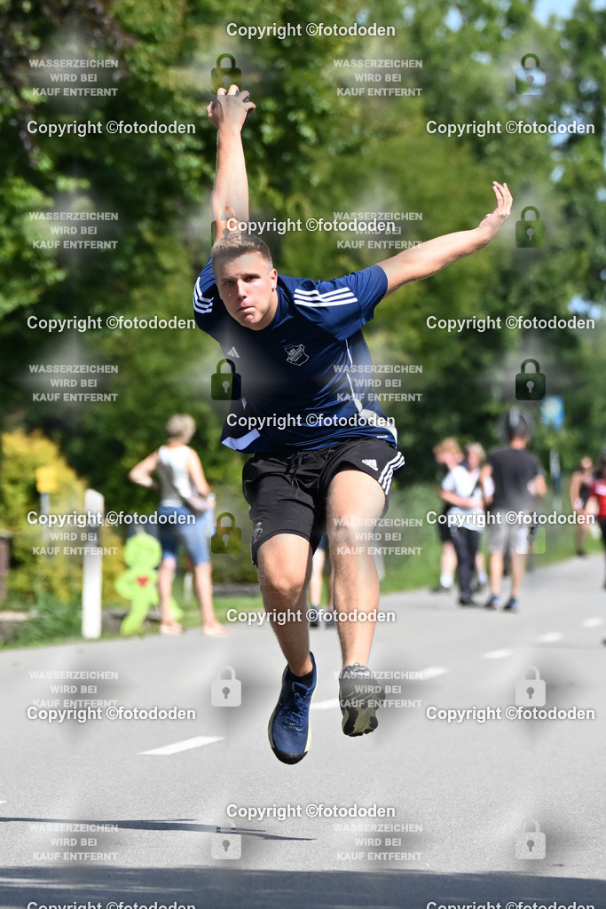 DSC_0936 | Jonas Eden (im Bild) warf mit Sören Saathoff (beide Theener)