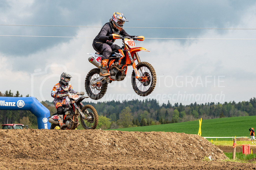 Motocross Schlatt bei Winterthur - 30. April 2022 | Motocross Schlatt bei Winterthur
MC Wila, Schlatt bei Winterthur
Bild: Sportfotografie Markus Aeschimann | www.markus-aeschimann.ch - Realisiert mit Pictrs.com