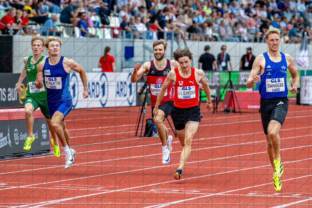 DIE FINALS 2025 | Dt. Leichtathletik Meisterschaft | Halbfinalläufe 400m Herren | Dammermann und Kroll mit unterschiedlichen Ergebnissen und Erfolgen in den Halbfinalläufen.  //  02.08.25: DIE FINALS 2025 | Dt. Leichtathletik Meisterschaft | Halbfinalläufe 400m Herren / Dresden / Deutschland  //   CREDIT:www.bullenfotos.de, Martin König, Hörner Weg 40, D-49078 Osnabrück, +4917663732967 // Nutzung und Weitergabe nur zu den vereinbarten Zwecken. Presseanfragen an Ersteller. Alle Rechte beim Ersteller. Honorierung nach MFM. - Realisiert mit Pictrs.com