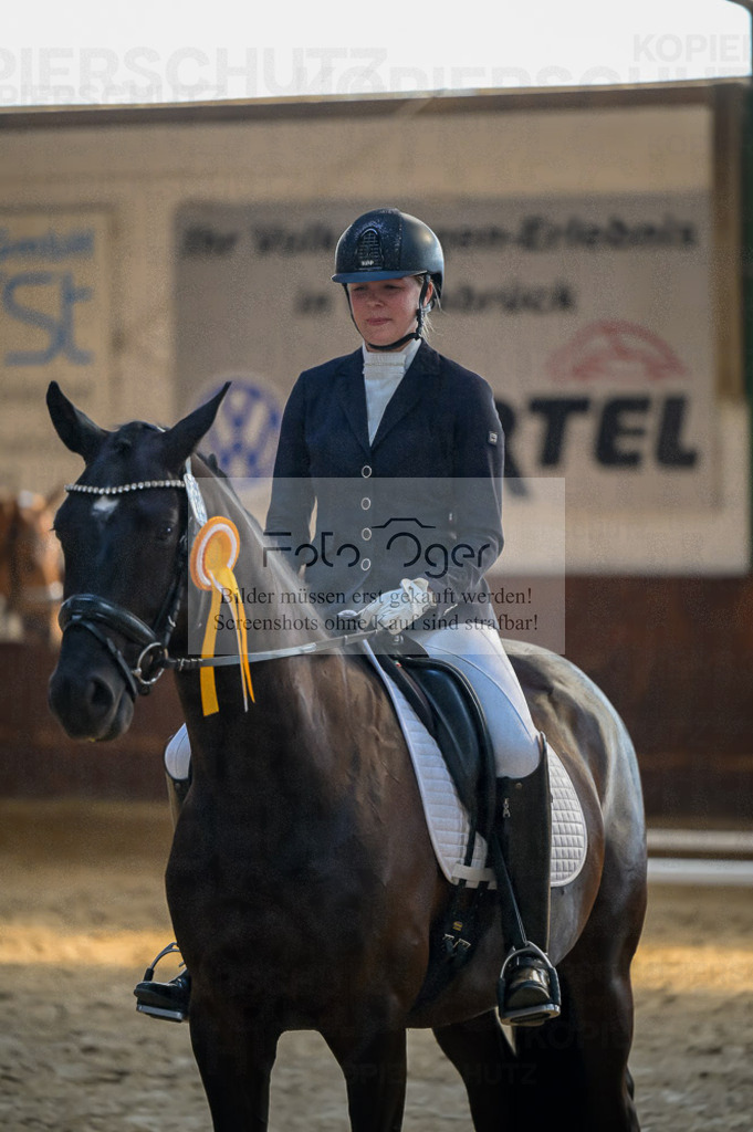 Reitturnier Voxtrup | Entdecke hochwertige Reitturnierfotos von Foto Oger. Professionell, emotional und authentisch – jetzt Lieblingsmomente im Shop bestellen.Deutschlandweite Turnierfotografie. - Realisiert mit Pictrs.com