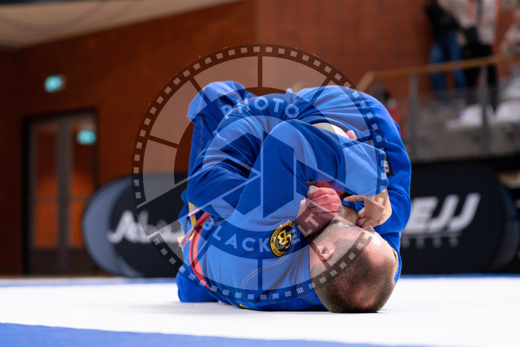 20241013PBB3251 | Athletes compete during the AJP Tour Europe Continental Jiu-Jitsu Amateurs & Masters Championship on October 13, 2024 in Almere near Amsterdam, Netherlands. © Chiara Dazi / photoblackbelt
