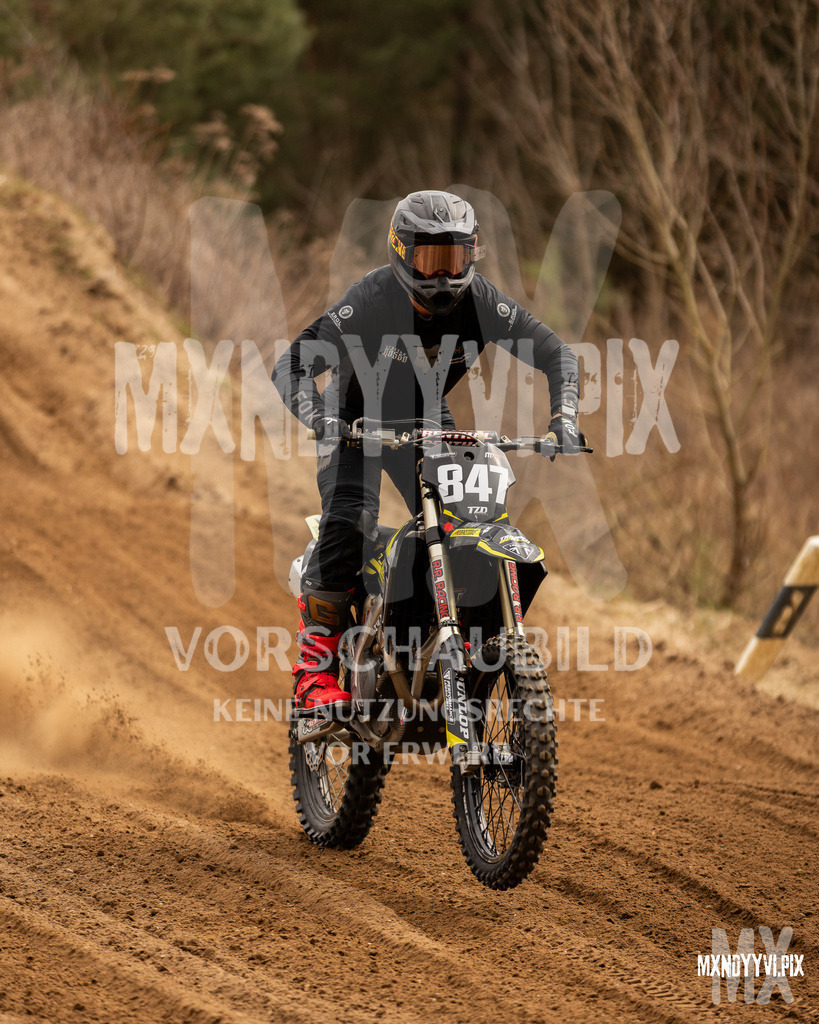866A1305 | mxndyyvipix