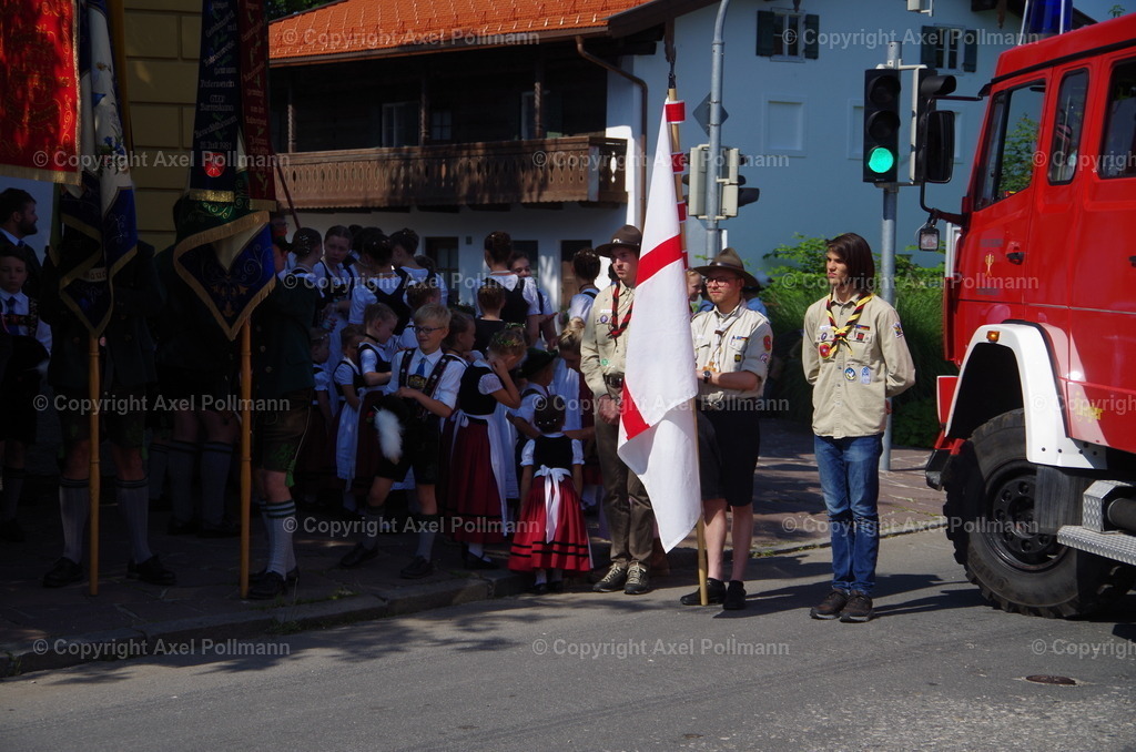 IMGP3903 | fotografiert von Axel PollmannLeonhardi Wallfahrt Benediktbeuern und Murnau, Fronleichnam, Fasching, Landschaft im Loisachtal und Benediktbeuern  - Realisiert mit Pictrs.com