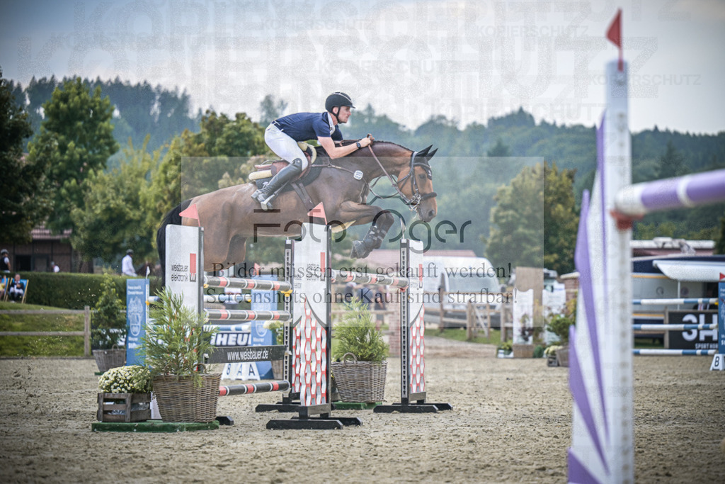 DOS_2869 | Entdecke hochwertige Reitturnierfotos von Foto Oger. Professionell, emotional und authentisch – jetzt Lieblingsmomente im Shop bestellen.Deutschlandweite Turnierfotografie. - Realisiert mit Pictrs.com