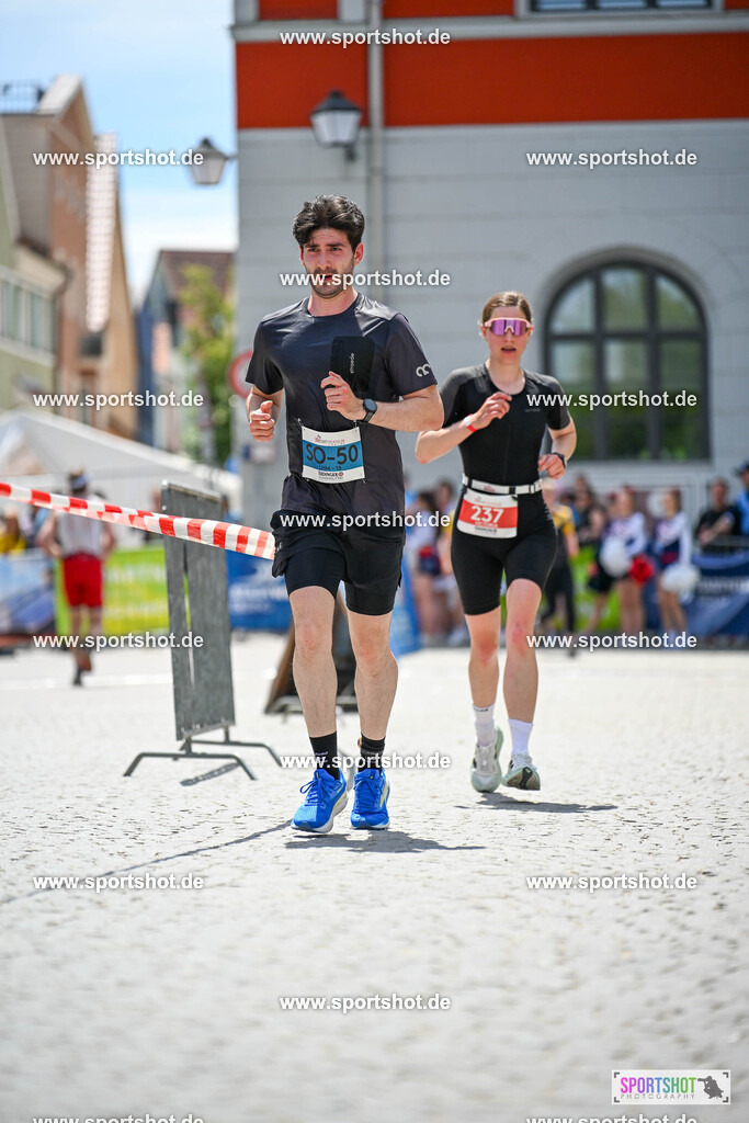 SZI_7010 | Stadttriathlon Erding 2025. #yourpictrs #sportshot_your_pictrs @Sportshotphotography #stadttriathlonerding Copyright: www.sportshot.de