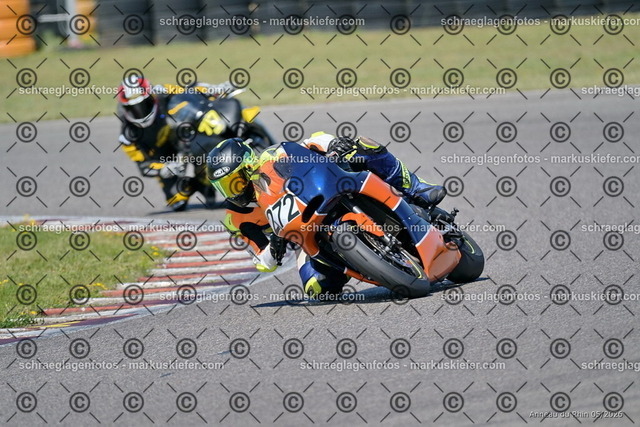 26BT01-1629 | 272 - Realisiert mit Pictrs.com