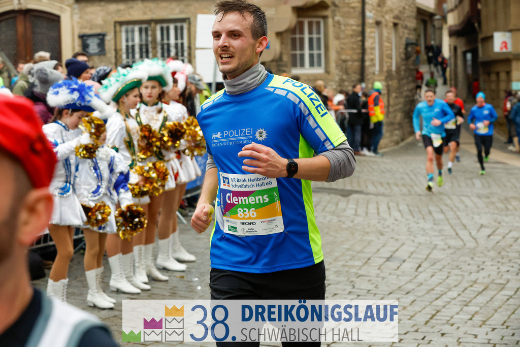 10km VR Bank Hauptlauf | 3 Koenigslauf 2024 10km VR Bank Hauptlauf - Realisiert mit Pictrs.com