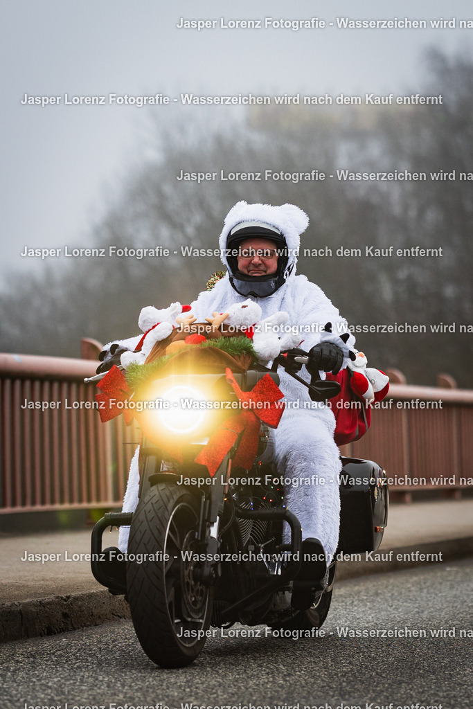 X-Mas Ride I Kiel I 2025 | Jasper Lorenz Fotografie - Realisiert mit Pictrs.com