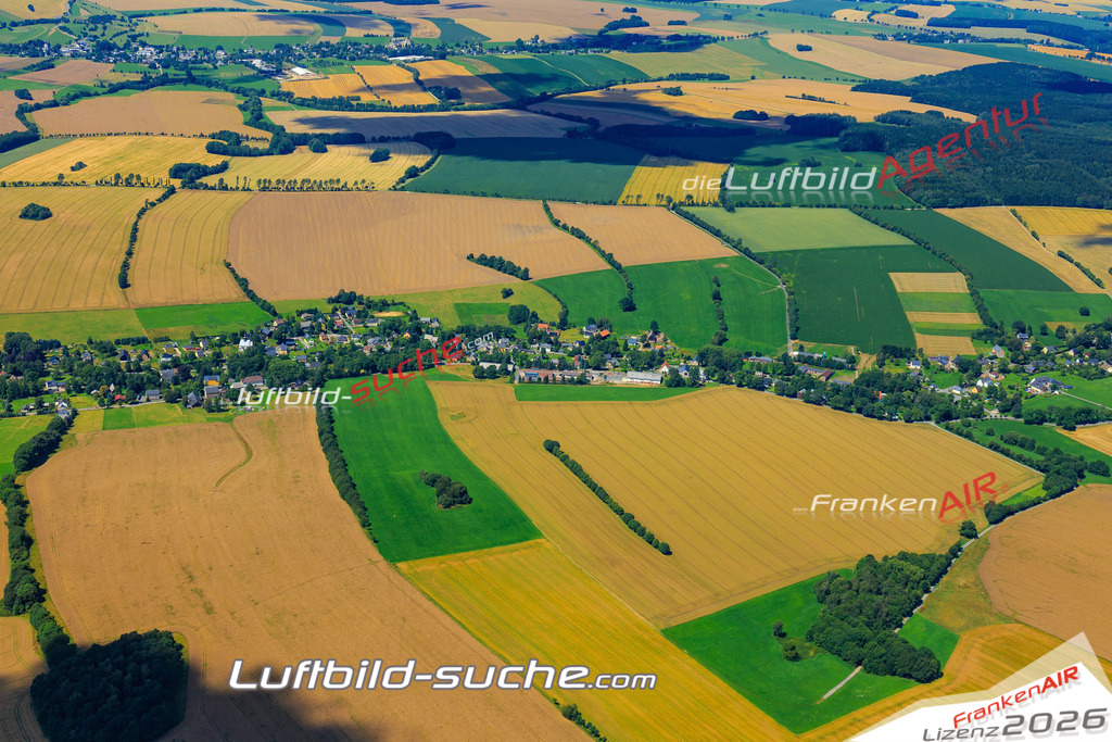 Die Luftaufnahme der Stadt Eppendorf wurde vom UL-Flugzeug heraus erstellt ( keine Drohne )- hohe Auflösung für beste Qualität