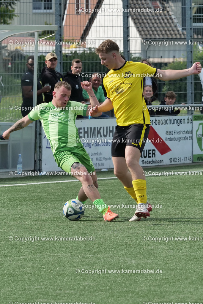 Fußball : Bezirksliga : SV 08/29 Friedrichsfeld - Borusia Veen am 10.05.2026 in Voerde Friedrichsfeld | Fußball : Bezirksliga : SV 08/29 Friedrichsfeld - Borusia Veen am 10.05.2026 in Voerde Friedrichsfeld - Realisiert mit Pictrs.com