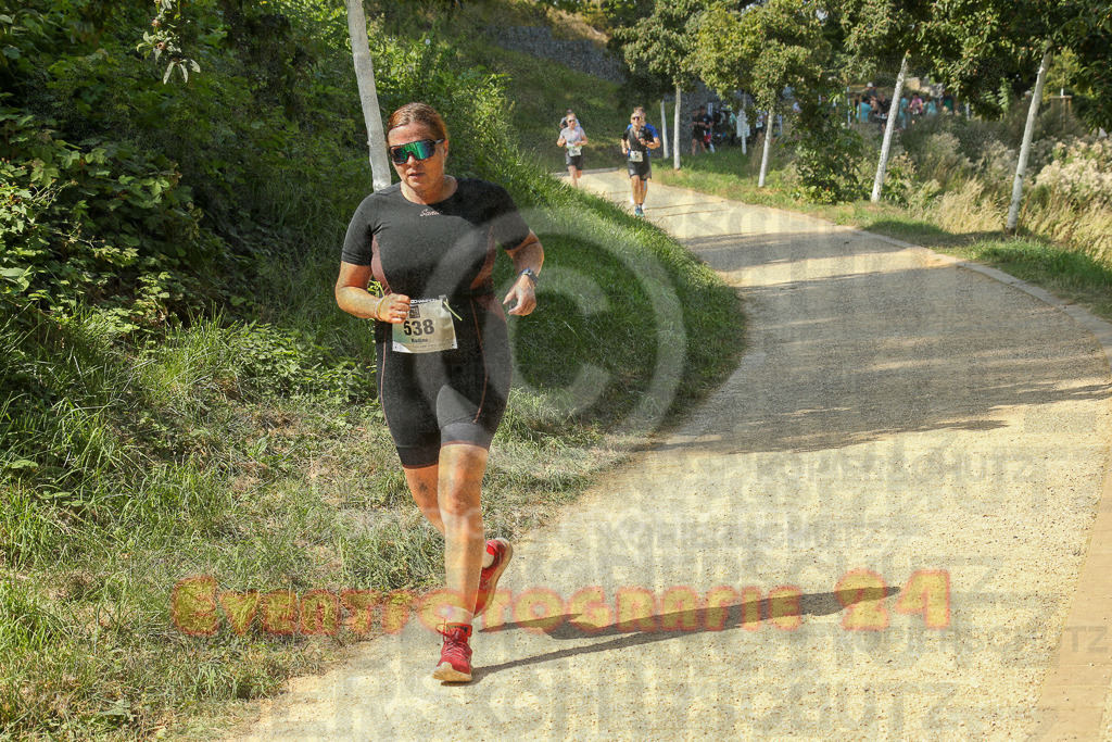 250824_1445_EX1_7400 | Sportfotografie im Rhein-Sieg Kreis, Köln, Bonn, NRW, Rheinland Pfalz, Hessen, etc. Unser Tätigkeitsfeld umfasst den Laufsport vom Volkslauf über den Marathon, Duathlon, Triathon bis zum Ultralauf wie Kölnpfad Ultra oder Schindertrail.