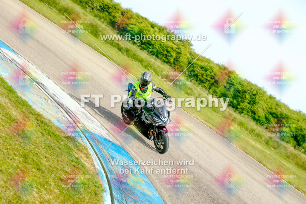 _MOT1192 | Hier findet Ihr Bilder von Touristenfahrten auf der Nürburgring Nordschleife oder von anderen Veranstaltungen die ich besucht habe. Viel Spass beim Durch Schauen 