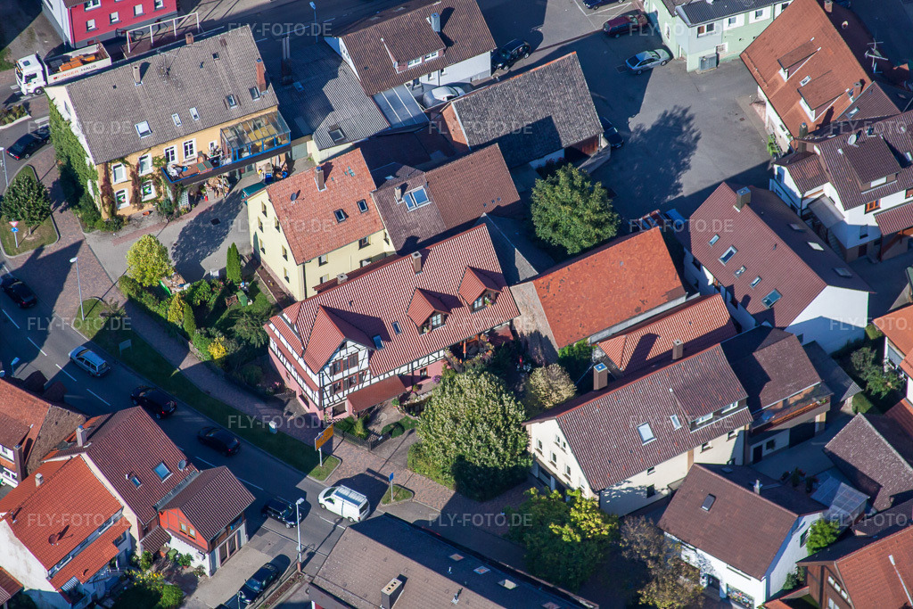 Luftbild: Hauptstr im Ortsteil Langensteinbach in Karlsbad im Bundesland Baden-Württemberg in Deutschland. Foto: IMG_45158.jpg vom 21.09.2011 durch Werner Riehm/FLY-FOTO.de