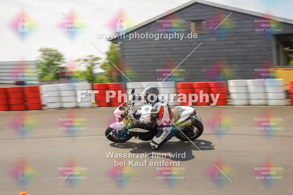 _DSK2781 | Hier findet Ihr Bilder von Touristenfahrten auf der Nürburgring Nordschleife oder von anderen Veranstaltungen die ich besucht habe. Viel Spass beim Durch Schauen 