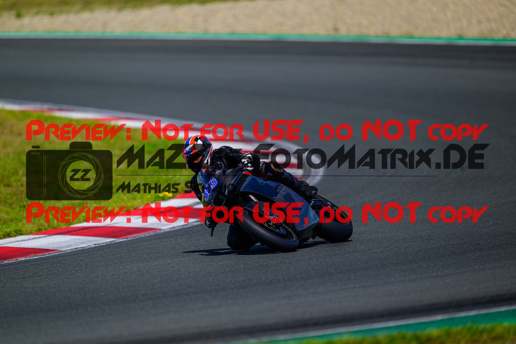 MaZZes_FotoMatrix_240725_6007705_6315 | BLAU