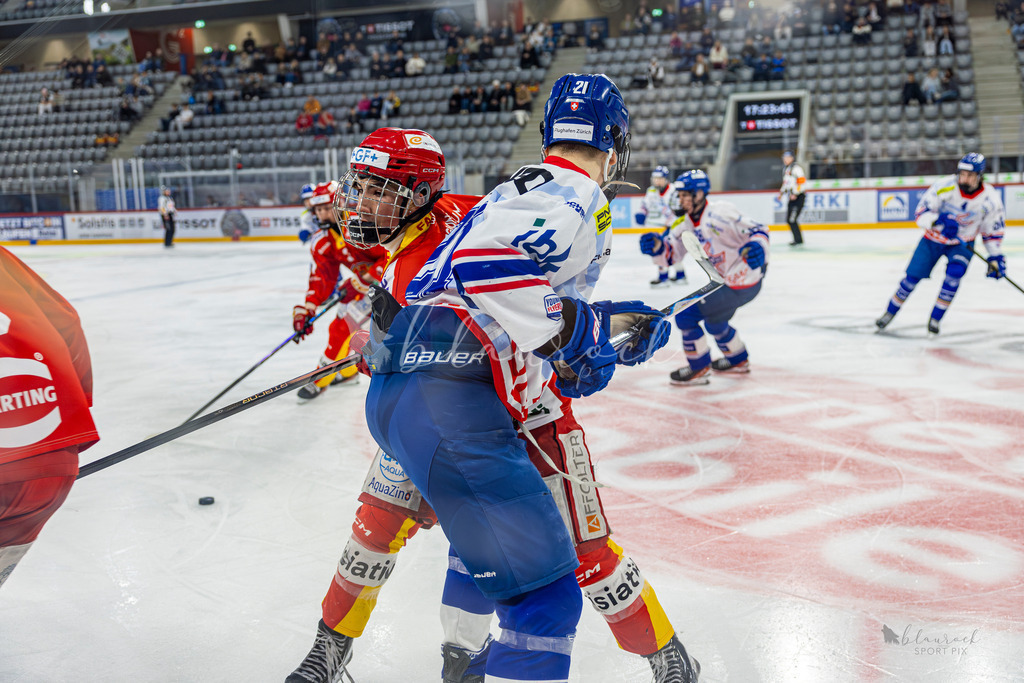 U18_EHCB vs EHCK_wb20260308-5606 | Sportbilder, Sportfotograf, Hochzeits- und Eventfotografin, Flugshows, Portraits und Tiershooting, Aviation, Downhill, Nationalleague, Swissleague, International