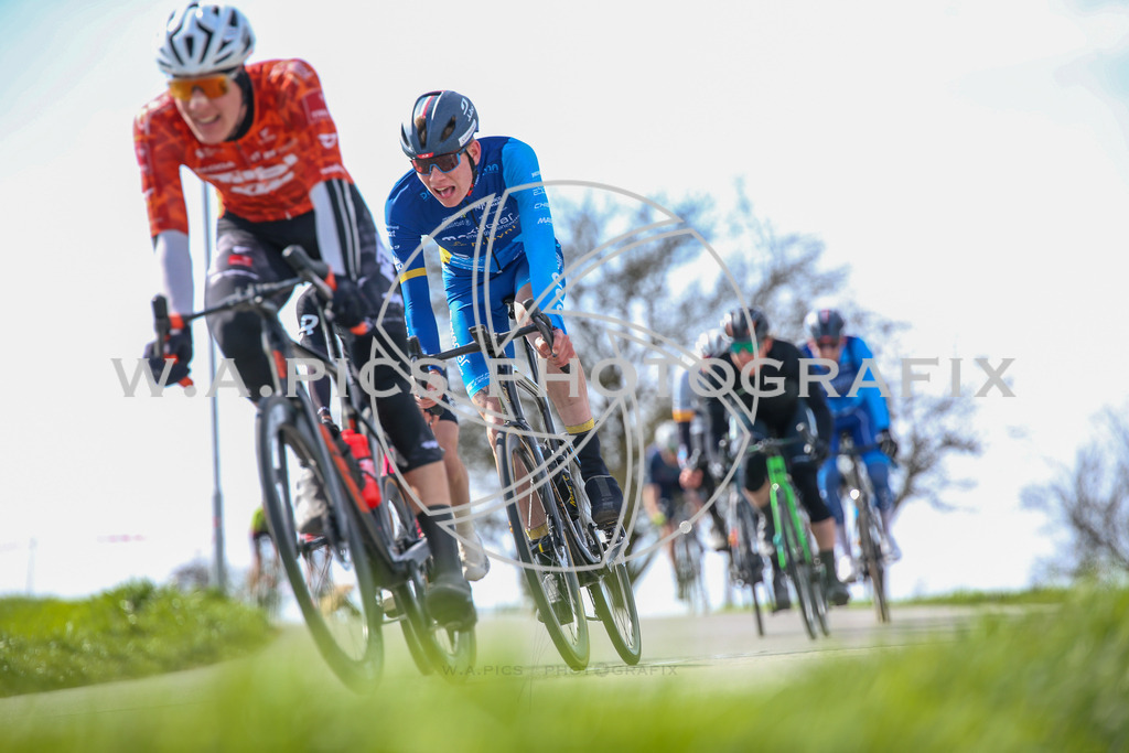 ..... | LEONDING,AUSTRIA,24.März.24 - 63.Radsaisoneröffnungsrennen Leonding Road Cycling League , Image shows: 
Photo: WAPICS / Andreas Willdoner