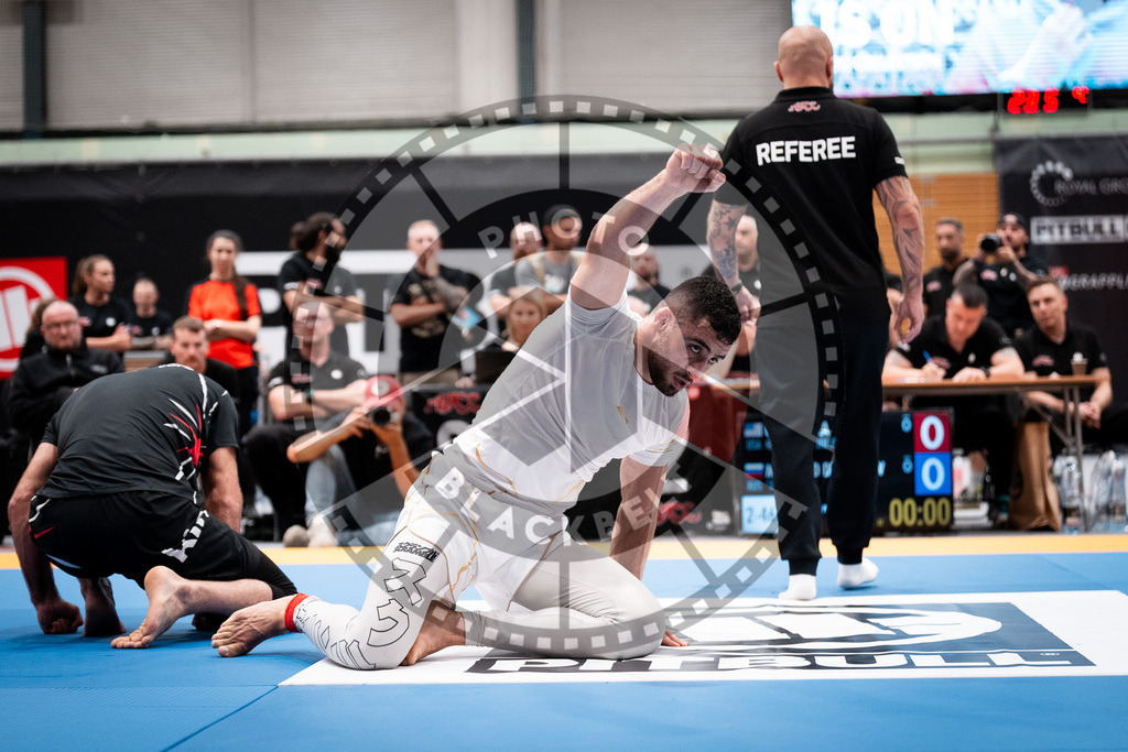 20250906PBB4720 | Photoblackbelt is martial arts photography and more. 
Reportage, sport, action.