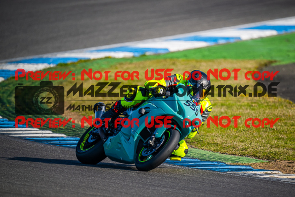 MaZZes_FotoMatrix_230410_1531 | ROT