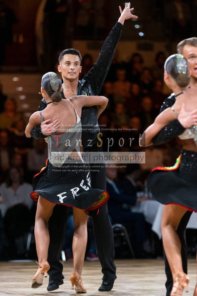 20241109_DM-Formationen_6368 | Tanzsportbilder, Standardtanz, Lateintanz, WDSF, DTV, LTVB, dancecomp, goc, hessen tanzt, blaues band der spree, walzer, tango, wiener walzer, slowfox, quickstepp, samba, rumba, cha-cha-cha, paso doble. jive, hd-kroft photography, turniertanzsport