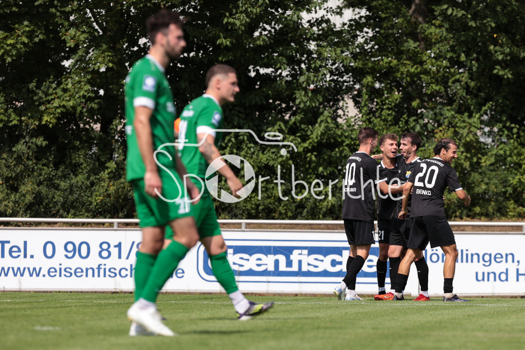 TSV 1861 Nördlingen - FC Pipinsried | Jubel nach Treffer zum 0-1 durch Nico KARGER (FCP #30)