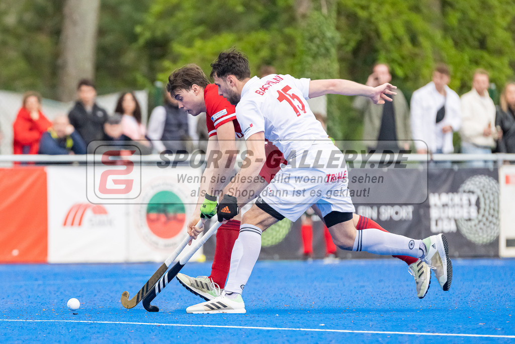 HK_20230422_107236 | 1. Bundesliga Herren Crefelder HTC - Düsseldorfer HC am 22.4.2023 Krefelder HTC ( CHTC ), Krefeld , Bachmann Lucas Maximilian ( Crefelder HTC #15 ) , Holtmanns Jonas ( Düsseldorfer HC #13 )