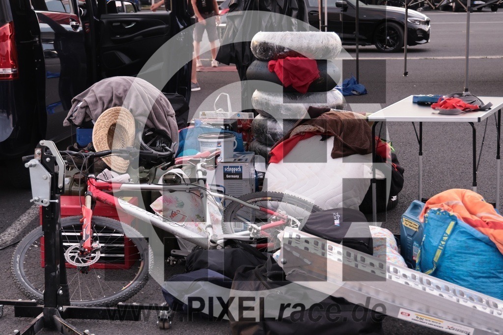 social-20250822_00022 | Schöne Erinnerungen an spannende Momente - das festzuhalten ist unser Job. PIXELrace.de ist seit 2003 auf den Rennstrecken Europas unterwegs um die Action draußen beim Fahren und die wunderbare Stimmung imm Fahrerlager für euch einzufangen.