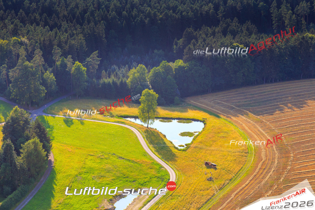 Die Luftaufnahme Mostrach - Kronach wurde vom UL-Flugzeug (keine Drohne) aus fotografiert.Hohe Druck- Auflösung-die Geschenkidee!