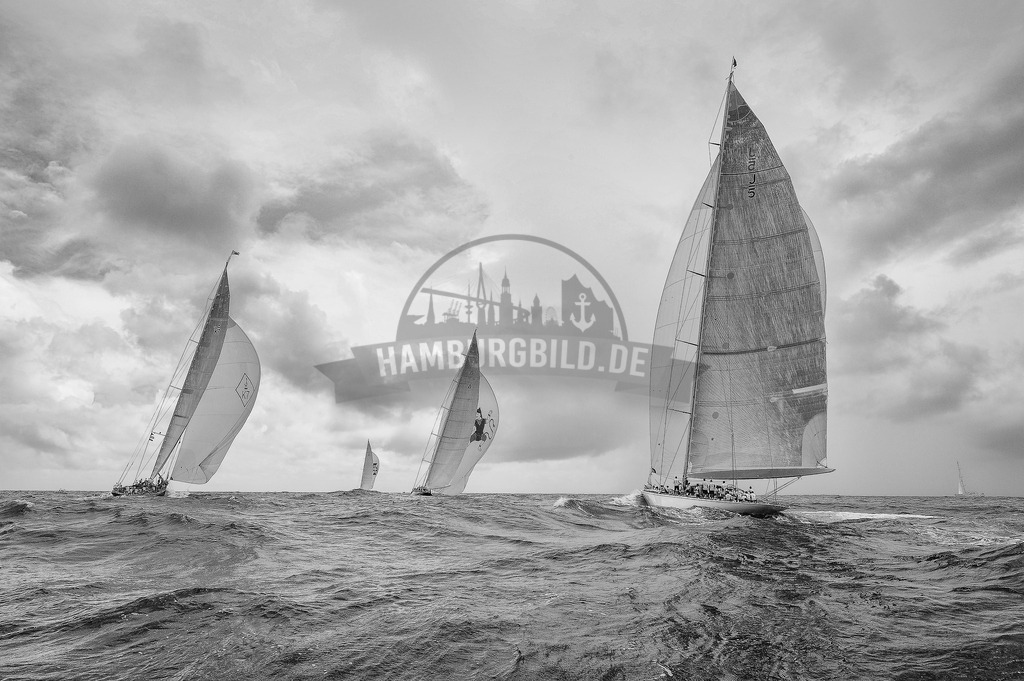 stativkunst-864 | Exklusive Hamburg collagen, tolle Segelbilder und viele weitere tolle Motive auf Leinwand, Poster, Alu-Dibond, u.v.m. findet Ihr bei uns auf hamburgbild.de. Findet Euer Wandbild für Euer Zuhause, Büro oder die  Praxis…. - Realisiert mit Pictrs.com