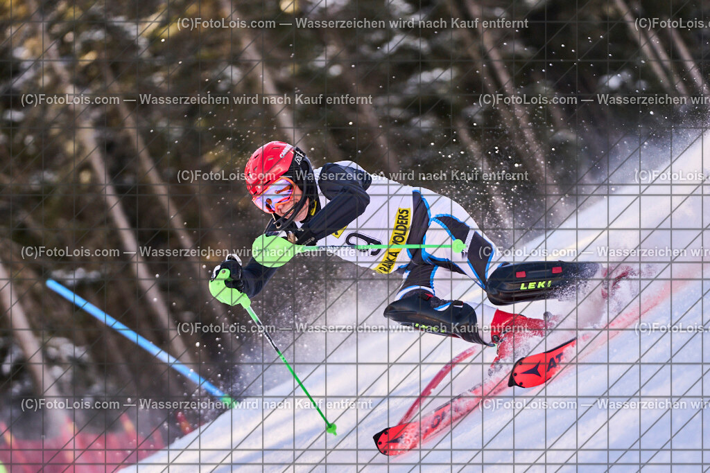 ALP6182_MASTERS-OeM-SL_Glungezer_Dobesberger Johann | Alpine Österreichische Mastersmeisterschaften auf dem Glungezer. Tiroler Skiverband, SC Volders, SLALOM - 2. Durchgang, So 2. März 2025.