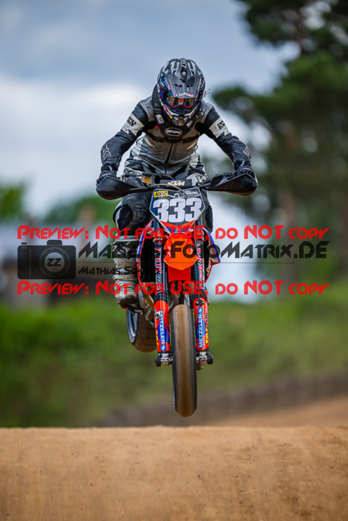 MaZZes_FotoMatrix_220528_5971 | Fotograf Mathias Schmid
Sportfotograf,
Eventfotograf,
Hochzeitsfotograf,
Portraitfotograf