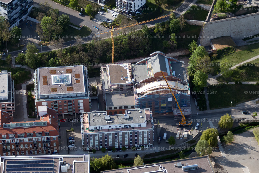 4025988 | ERFURT 06.05.2020 Baustelle zur Sanierung des Gebäudes der Veranstaltungshalle "ZENTRALHEIZE" an der Maximilian-Welsch-Straße im Ortsteil Brühlervorstadt in Erfurt im Bundesland Thüringen, Deutschland. Weiterführende Informationen bei: IMK GmbH. // Renovation of the building of the indoor arena "ZENTRALHEIZE" on Maximilian-Welsch-Strasse in the district Bruehlervorstadt in Erfurt in the state Thuringia, Germany. Further information at: IMK GmbH. Foto: Gerhard Launer