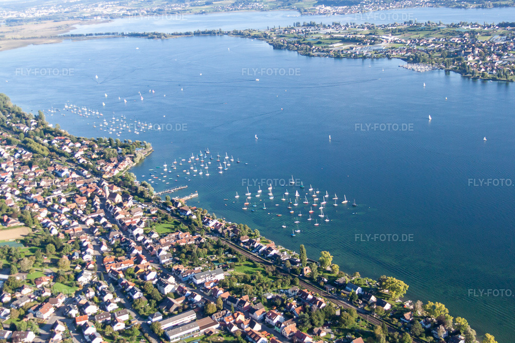 Luftbild: Inselbereich Reichenau mit dem Ortskern in Allensbach im Bundesland Baden-Württemberg in Deutschland. Foto: IMG_71595.jpg vom 30.08.2014 durch Werner Riehm/FLY-FOTO.de