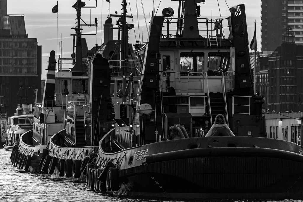 _MSC1163 | Fotografie, Shop, Art, Kunst, Feuer, Schwarzweiß, SW, BW, Black and White, Foto, Hamburg, Hamburger Hafen, Hamburg City, Hafen, Fotokunst, Photoart, Feuer, Feuerfotos, fire, fire photo - Realisiert mit Pictrs.com