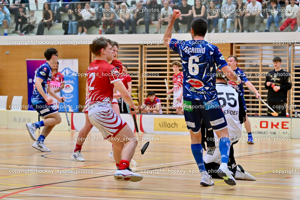 VSV Unihockey vs. KAC Floorball | Jubel VSV Unihockey, #2 Mitja Beuthe KAC Floorball, #6 Timo Schmid VSV Unihockey, #55 Maximilian Obereder KAC Floorball, VSV Unihockey vs. KAC Floorball, VSV Unihockey vs. KAC Floorball am 12.04.2025 in Villach (Ballspielhalle St. Martin), Austria, (Photo by Bernd Stefan)
