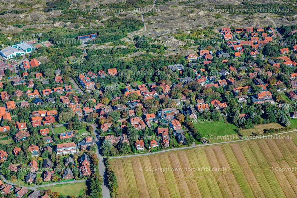 Spiekeroog_Ortsansicht_ELS_5280091022 | SPIEKEROOG 09.10.2022 Ortsansicht auf Spiekeroog im Bundesland Niedersachsen, Deutschland. // City view on Spiekeroog in the state Lower Saxony, Germany. Foto: Martin Elsen