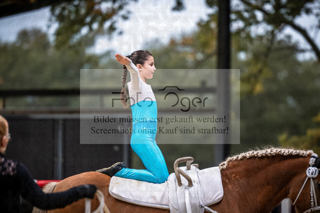 DOS_0086 | Entdecke hochwertige Reitturnierfotos von Foto Oger. Professionell, emotional und authentisch – jetzt Lieblingsmomente im Shop bestellen.Deutschlandweite Turnierfotografie. - Realisiert mit Pictrs.com