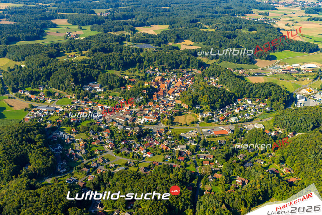 Das Luftbild zeigt :  Betzenstein - Die Luftaufnahme wurde 2024 vom UL-Flugzeug aus erstellt ( keine Drohne ) - Hochauflösende Luftaufnahme - Für grossformatige Ausdrucke geeignet. Die Geschenkidee !Mit Lizenz und Bildrechte bestellbar