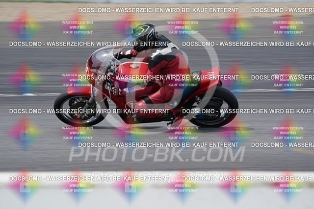 2022_05_10_PBK_33238 | Sportfotografie; SlowMotion; Video; Rennstrecke; Hafeneger; RSE; Speer; Trackday; Motorsportarena; Hockenheimring; Brno; Most; Barcelona; Valencia, Benny; Kaetzmer;