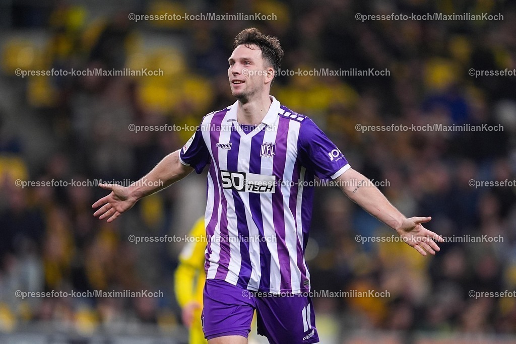 xYDRx17012601069 | 17.01.2026, xydrx, Fußball, 3.Liga, TSV Alemannia Aachen - VfL Osnabrück, Saison 2025 2026, Tivoli: Torjubel nach dem Tor zum 3:0 für den VfL Osnabrück durch Torschütze Robin Meißnern (VfL Osnabrück #11)        DFB regulations prohibit any use of photographs as image sequences and or quasi-video. Photo: xYannisxDreimannxPressefotoKochx