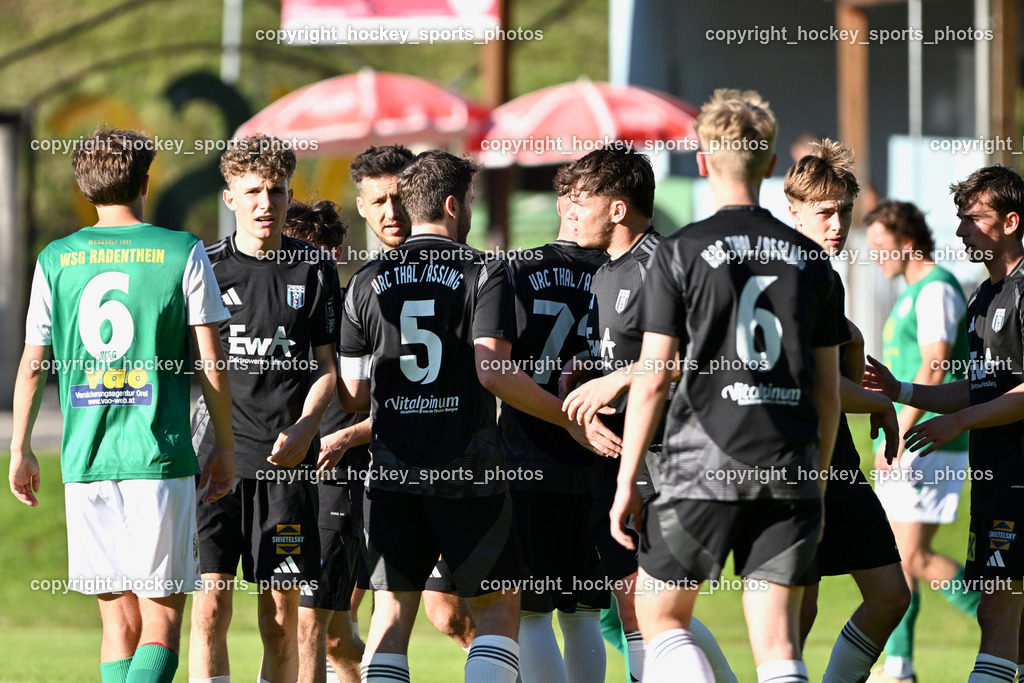 WSG Radenthein vs. URC Thal Assling | Jubel URC Thal Assling Mannschaft, WSG Radenthein vs. URC Thal Assling, WSG Radenthein vs. URC Thal Assling am 30.05.2025 in Radenthein (Sportplatz Radenthein), Austria, (Photo by Bernd Stefan)