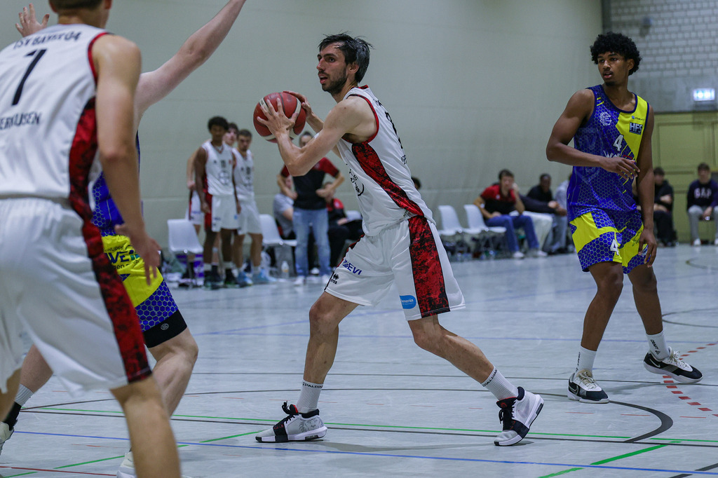 Regio BAYER GIANTS vs SV Haspe 70-80 | Fotos von Basketballspielen aus dem Raum NRW fotografiert von Gero Mueller-Laschet und Daniel Schaefer - Realisiert mit Pictrs.com