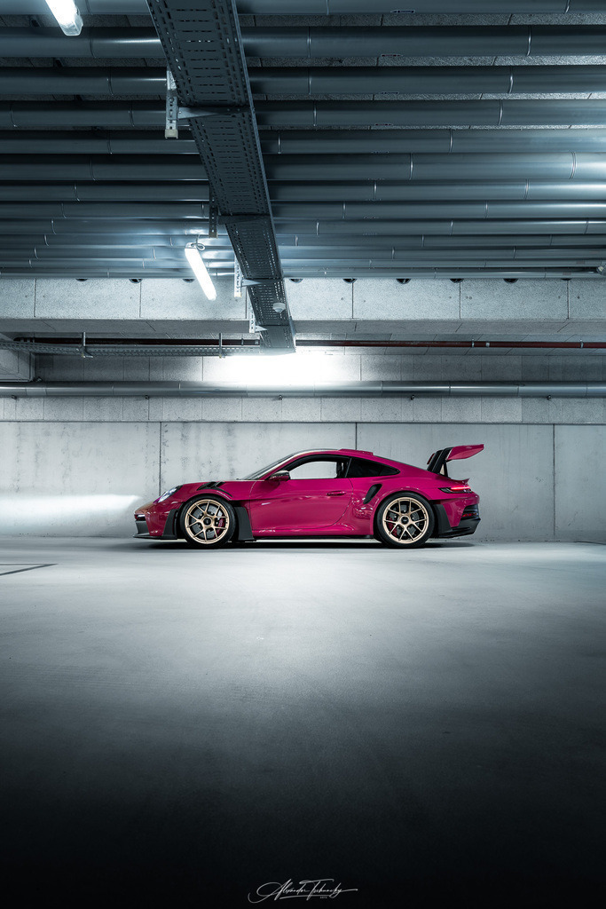 911 GT3 RS Sternrubin Neo | Entdecken Sie die faszinierende Welt von Alexander Tschuncky Arts: Kreative Fotografie, atemberaubende Automobilkunst und hochwertiger Bilderdruck. Lassen Sie sich inspirieren! - Realisiert mit Pictrs.com