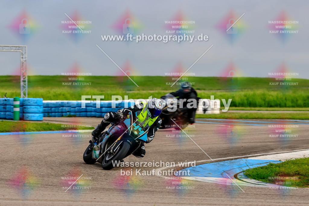 MotoTeam-8200 | Hier findet Ihr Bilder von Touristenfahrten auf der Nürburgring Nordschleife oder von anderen Veranstaltungen die ich besucht habe. Viel Spass beim Durch Schauen 