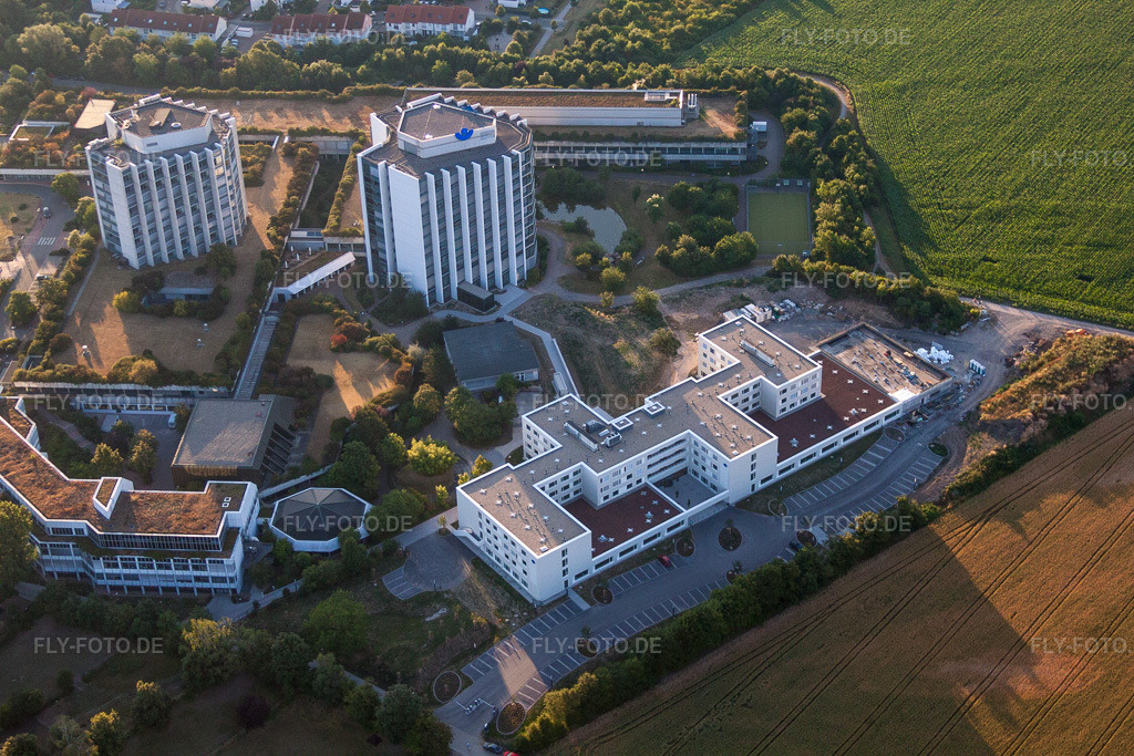 Luftbild: Klinikgelände des Krankenhauses BG Klinik Ludwigshafen am Rhein im Ortsteil Oggersheim in Ludwigshafen im Bundesland Rheinland-Pfalz in Deutschland. Foto: IMG_69443.jpg vom 04.07.2014 durch Werner Riehm/FLY-FOTO.de