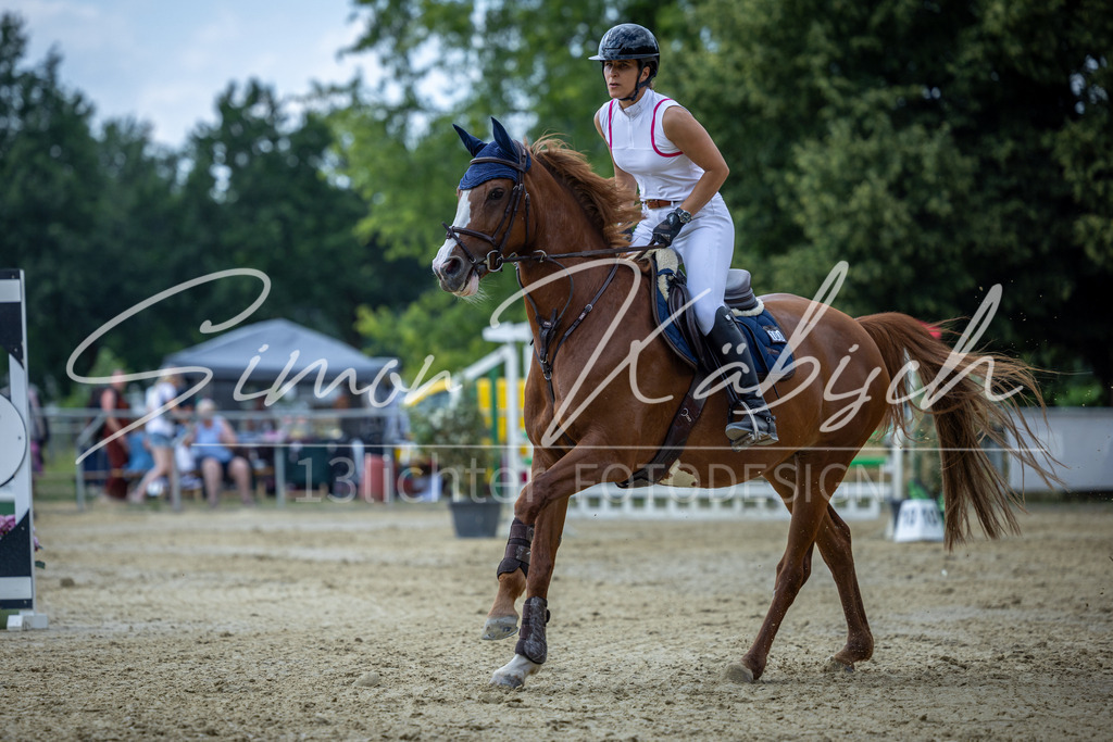 20260704-_3LI1473 | Tierfotografie Pferde, Hunde, Katzen, Haustiere.
Turnierfotografie Reitturniere, Reiten, Springreiten, Dressur in Hanau, dem Main-Kinzig-Kreis und dem Rhein-Main- Gebiet um Frankfurt