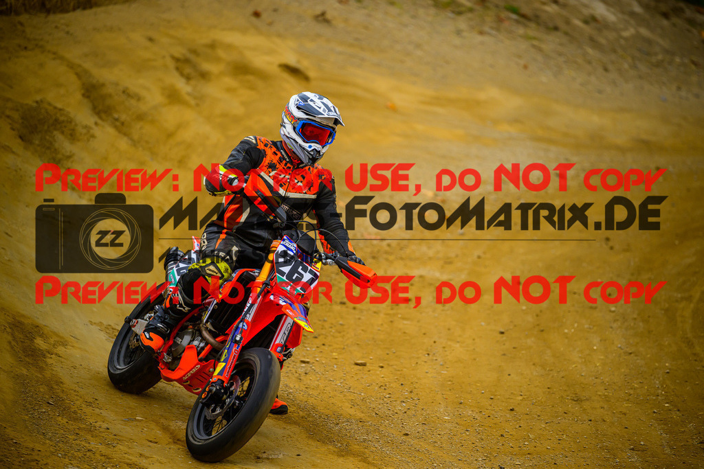 MaZZes_Fotomatrix_20251011_6021986_3924 | SENIOR