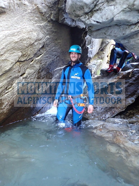 P9230026 | Bestelle die Bilder deines Berg- oder Wasser-Abenteuers mit Mountain Sports bequem von zu Hause aus direkt über unseren Online Fotoshop von pictrs.com. - Realisiert mit Pictrs.com